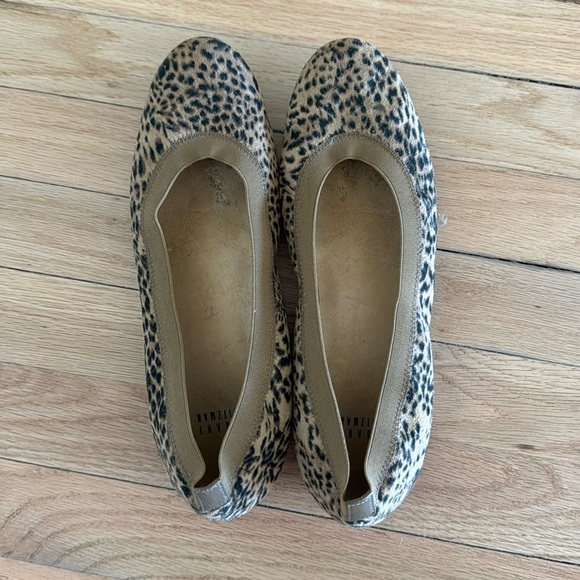 Stuart Weitzman Women’s Leopard/Cheetah Print Flats/Loafers- Size 9.5 - Picture 2 of 5